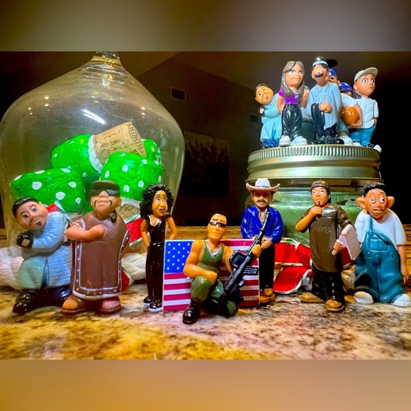 VERY RARE 19 Homies!!!!!! 2000 EDITION! MINT CONDITION!! - Picture 12 of 14